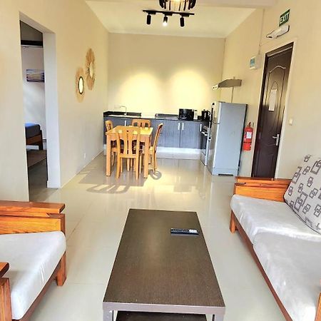 Number 7, 2Nd Floor, Pebble Bay Apartments With Garden View Grand Baie Bagian luar foto